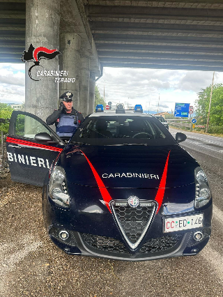 Roseto - Si avvicina a casa dell’ex, scatta l’allarme del braccialetto elettronico: arrestato